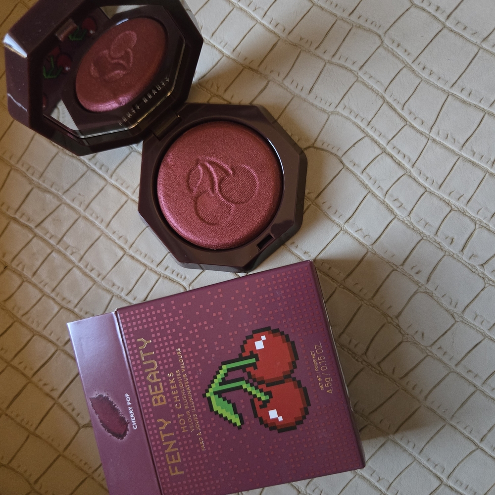 Fenty Beauty Hot Cheeks Red Blush Radiant Cheek Color